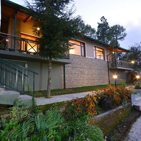Blusalzz Escapade Anant Rasa Resort - Ranikhet Shitlakhet Dış mekan fotoğraf