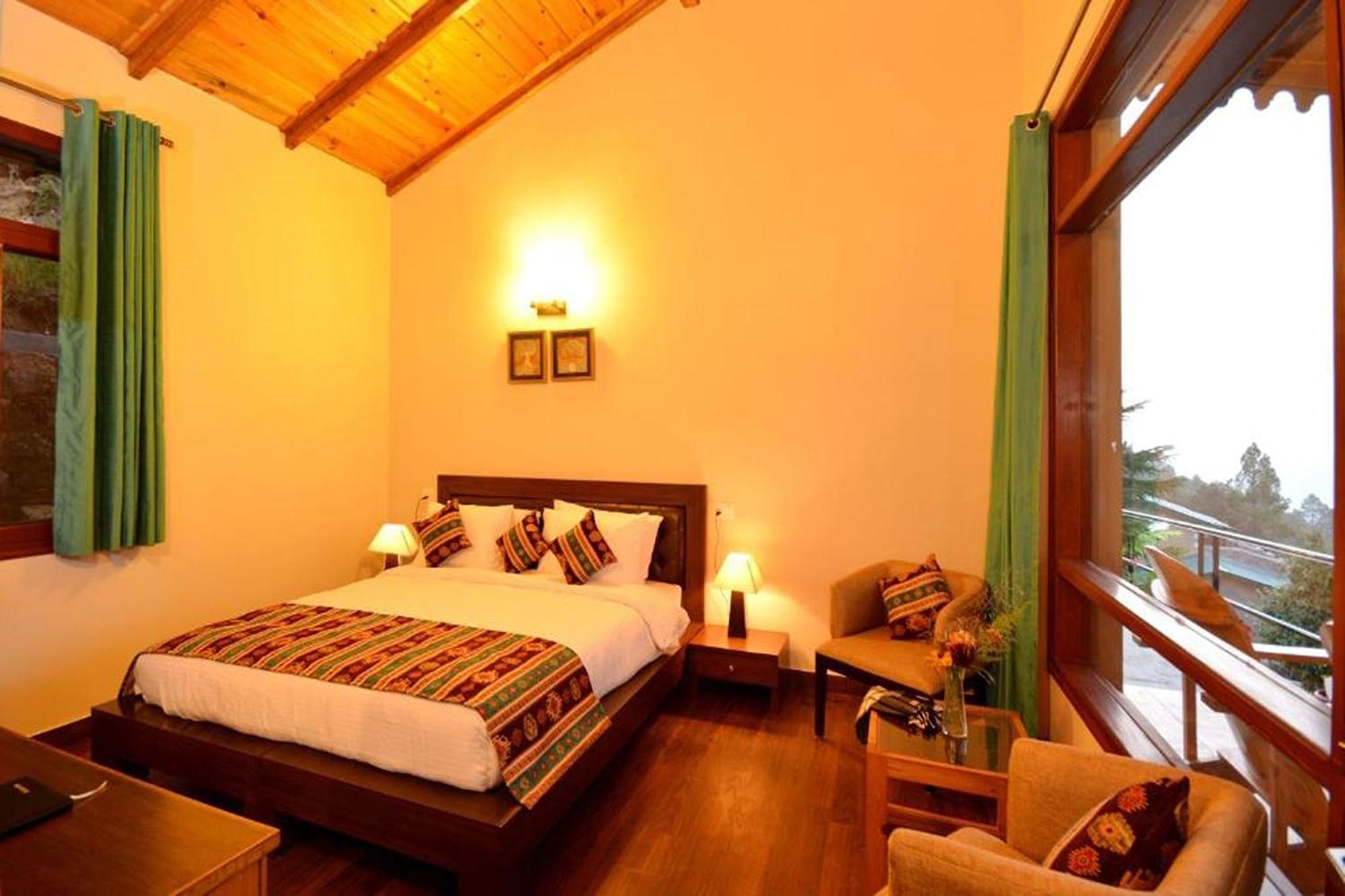 Blusalzz Escapade Anant Rasa Resort - Ranikhet Shitlakhet Dış mekan fotoğraf
