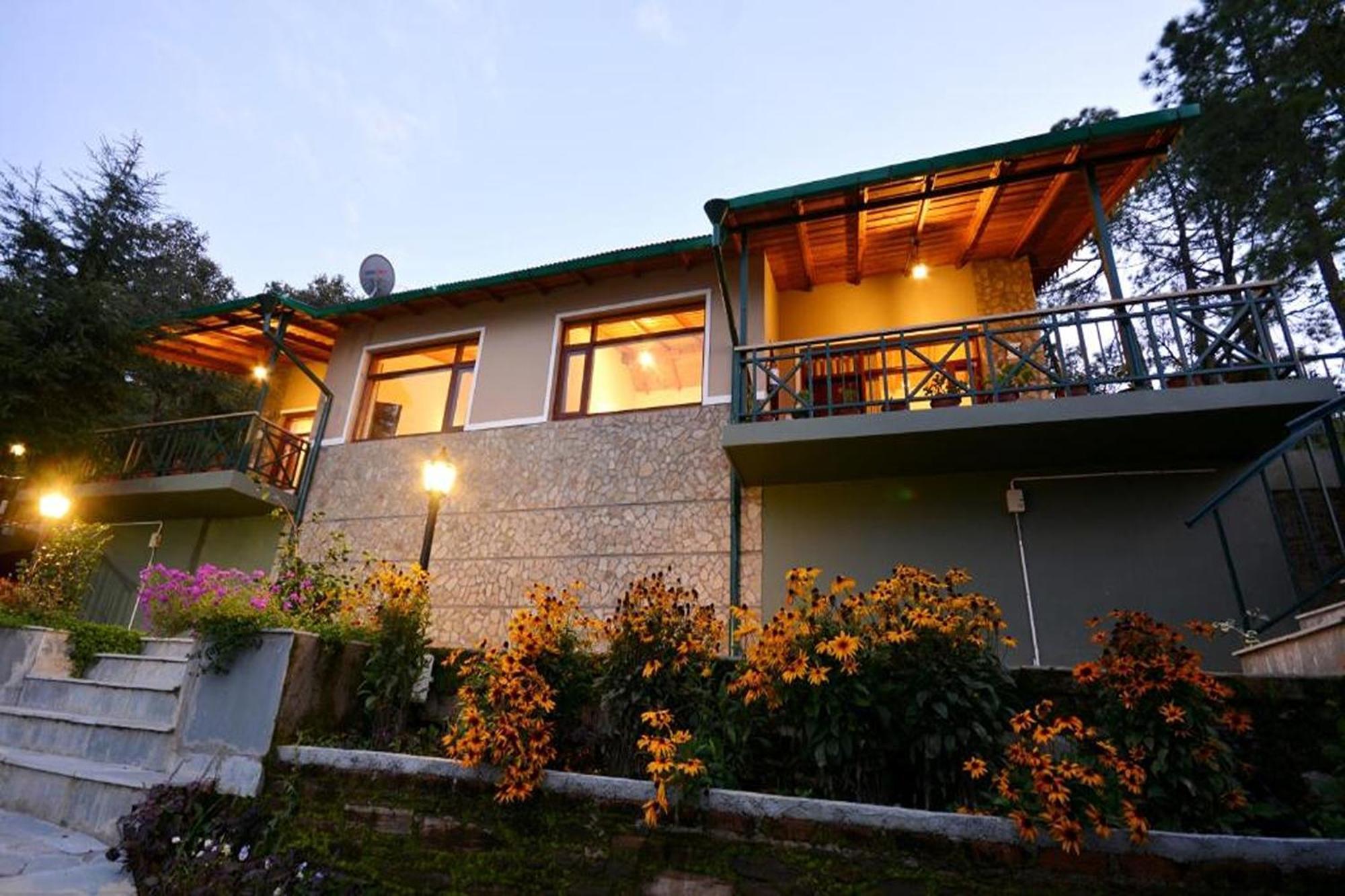 Blusalzz Escapade Anant Rasa Resort - Ranikhet Shitlakhet Dış mekan fotoğraf