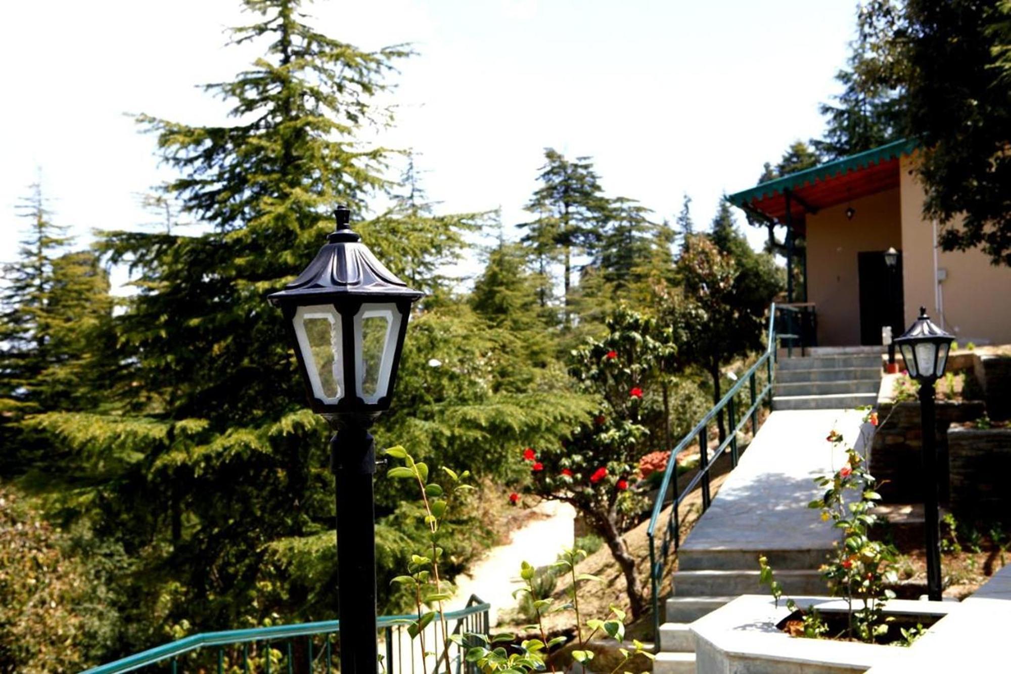 Blusalzz Escapade Anant Rasa Resort - Ranikhet Shitlakhet Dış mekan fotoğraf
