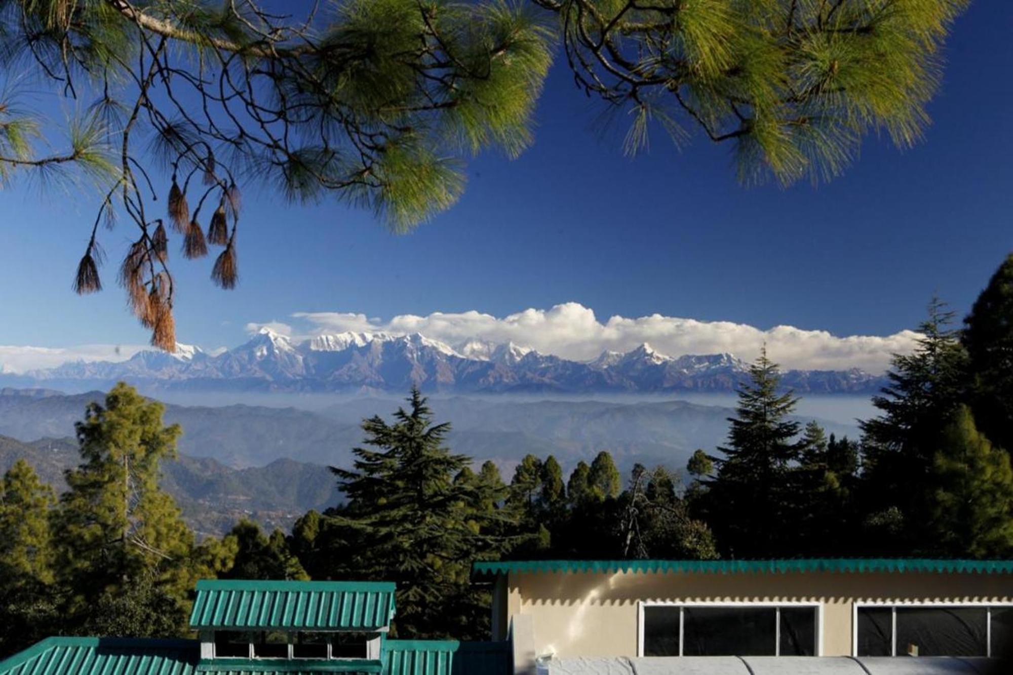Blusalzz Escapade Anant Rasa Resort - Ranikhet Shitlakhet Dış mekan fotoğraf