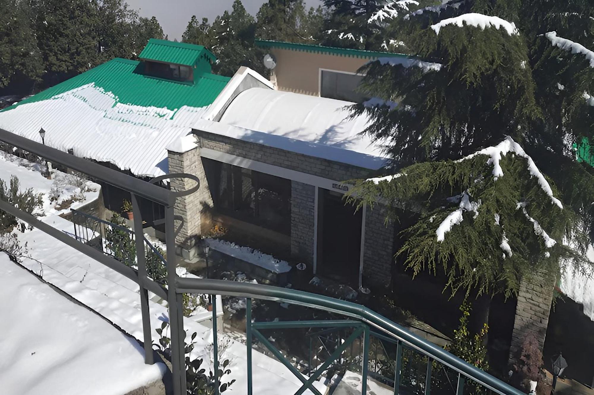 Blusalzz Escapade Anant Rasa Resort - Ranikhet Shitlakhet Dış mekan fotoğraf