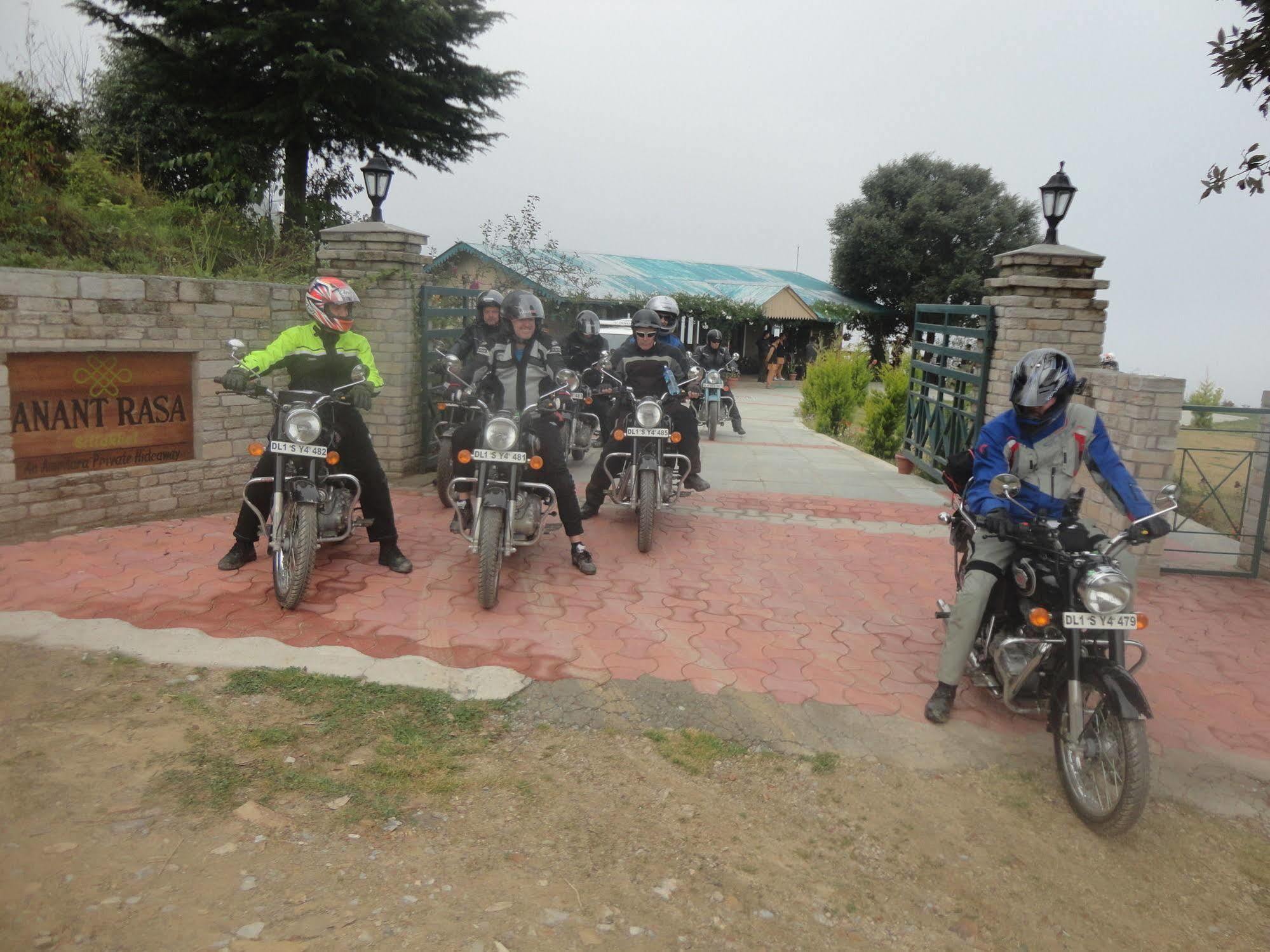 Blusalzz Escapade Anant Rasa Resort - Ranikhet Shitlakhet Dış mekan fotoğraf